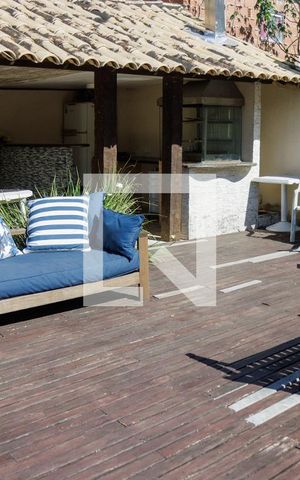Casa à venda com 700m², 4 quartos e 6 vagasQuintal
