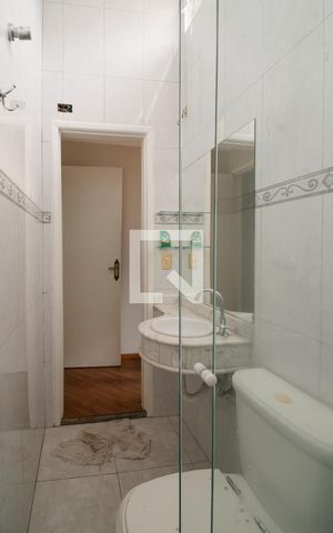 Casa para alugar com 80m², 2 quartos e 2 vagasBanheiro da Suíte 