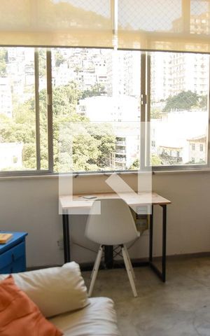 Apartamento à venda com 42m², 1 quarto e sem vagaSala