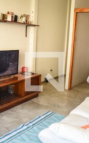 Apartamento à venda com 42m², 1 quarto e sem vagaSala