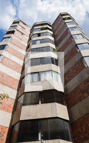 Apartamento à venda com 89m², 2 quartos e 3 vagas Apartamento à venda com 89m², 2 quartos e 3 vagasFachada