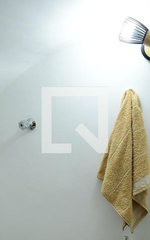 Casa de condomínio para alugar com 90m², 3 quartos e 2 vagasLavabo