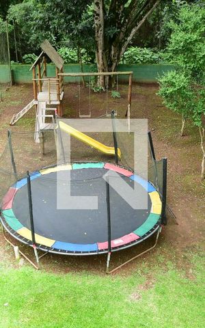 Casa de condomínio para alugar com 90m², 3 quartos e 2 vagasÁrea comum - Playground
