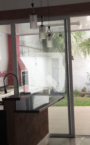 Casa à venda com 135m², 3 quartos e 2 vagasSala/Cozinha