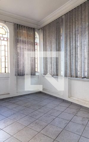 Casa à venda com 304m², 4 quartos e 5 vagasSala 1