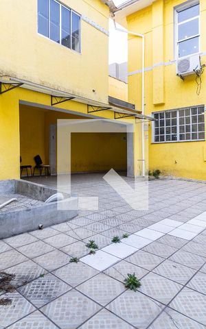 Casa à venda com 304m², 4 quartos e 5 vagasGaragem/Quintal