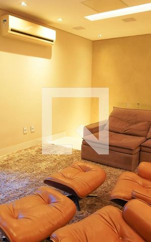 Casa à venda com 267m², 3 quartos e 4 vagas Casa à venda com 267m², 3 quartos e 4 vagasSala 2