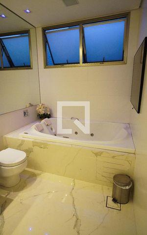 Casa à venda com 267m², 3 quartos e 4 vagas Casa à venda com 267m², 3 quartos e 4 vagasBanheiro Quarto 2