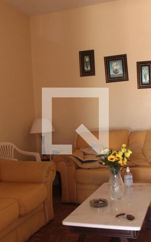 Casa à venda com 150m², 2 quartos e 3 vagasSala