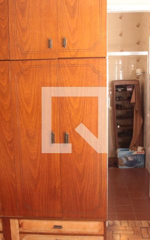 Casa à venda com 150m², 2 quartos e 3 vagasSuíte