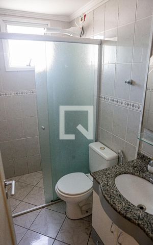 Apartamento para alugar com 50m², 2 quartos e 1 vaga Apartamento para alugar com 50m², 2 quartos e 1 vagaBanheiro