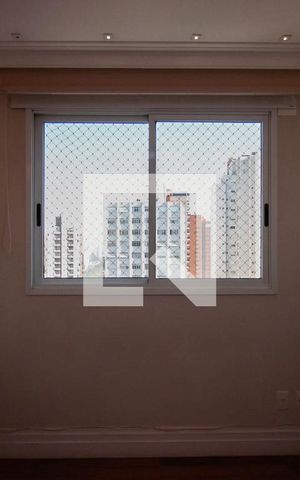 Apartamento à venda com 334m², 4 quartos e 6 vagas Apartamento à venda com 334m², 4 quartos e 6 vagasSala de TV