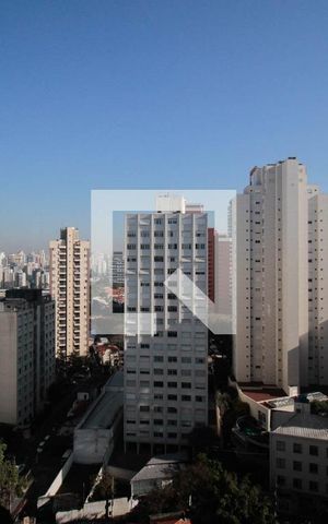 Apartamento à venda com 334m², 4 quartos e 6 vagas Apartamento à venda com 334m², 4 quartos e 6 vagasVista da Varanda