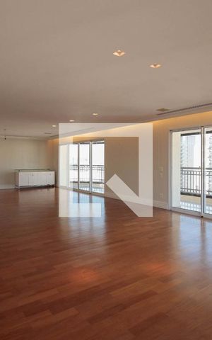 Apartamento à venda com 334m², 4 quartos e 6 vagas Apartamento à venda com 334m², 4 quartos e 6 vagasSala