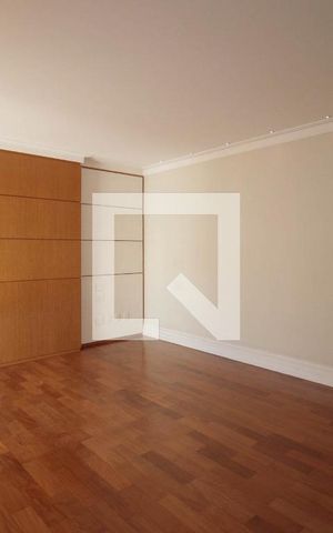 Apartamento à venda com 334m², 4 quartos e 6 vagas Apartamento à venda com 334m², 4 quartos e 6 vagasSuíte 4