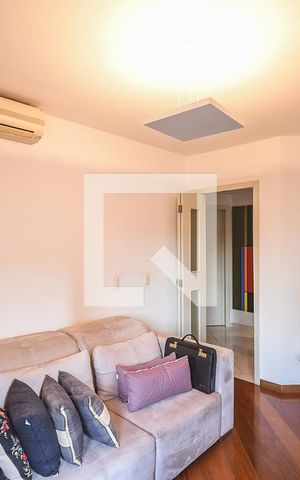 Apartamento à venda com 163m², 3 quartos e 3 vagas Apartamento à venda com 163m², 3 quartos e 3 vagasSala de TV