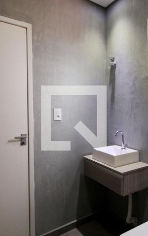 Casa de condomínio para alugar com 230m², 3 quartos e 4 vagasBanheiro Social