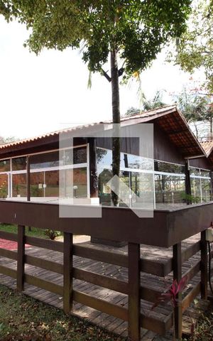 Casa de condomínio para alugar com 230m², 3 quartos e 4 vagasÁrea comum - Salão de festas