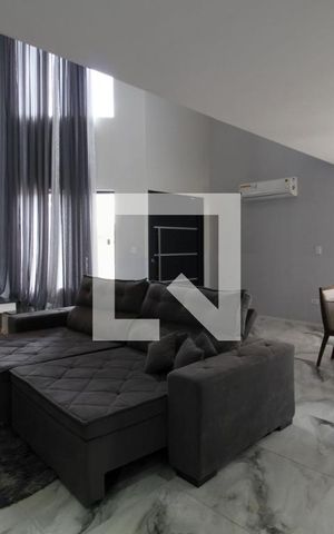 Casa de condomínio para alugar com 230m², 3 quartos e 4 vagasSala