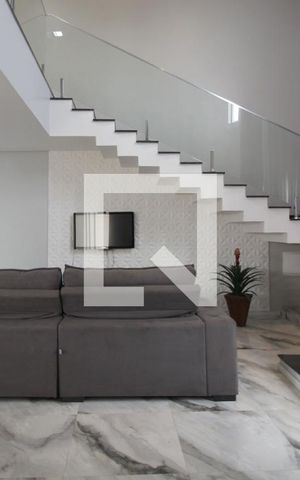 Casa de condomínio para alugar com 230m², 3 quartos e 4 vagasSala