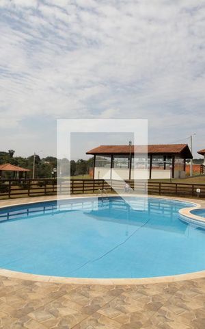 Casa de condomínio para alugar com 230m², 3 quartos e 4 vagasÁrea comum - Piscina