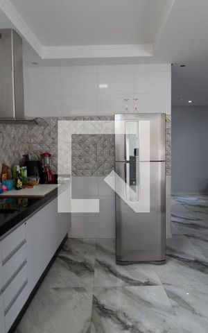 Casa de condomínio para alugar com 230m², 3 quartos e 4 vagasCozinha