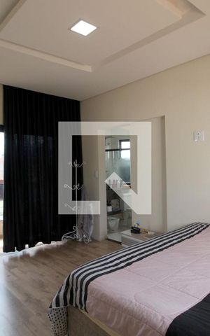 Casa de condomínio para alugar com 230m², 3 quartos e 4 vagasSuíte 1