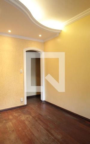 Casa à venda com 360m², 7 quartos e 2 vagasSala