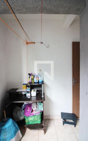 Casa para alugar com 40m², 1 quarto e sem vagaÁrea de Serviço