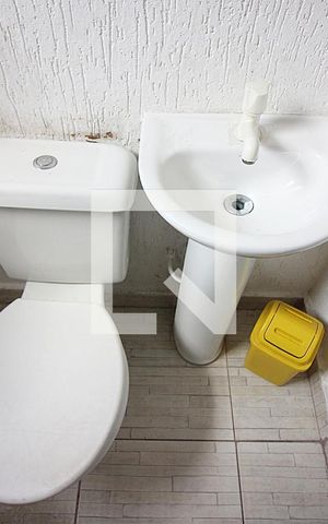 Casa para alugar com 40m², 1 quarto e sem vagaBanheiro Social