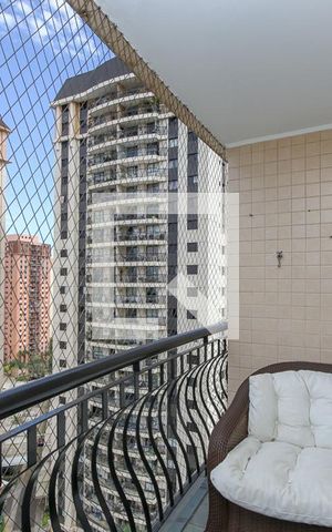 Apartamento à venda com 102m², 2 quartos e 2 vagasVaranda