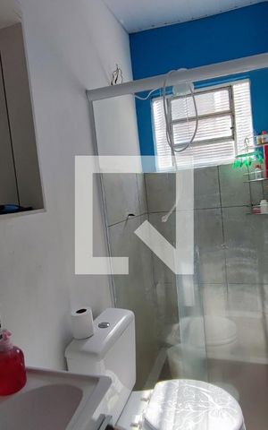 Casa à venda com 170m², 3 quartos e 3 vagasEdícula - Banheiro 1