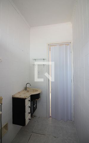 Apartamento para alugar com 52m², 2 quartos e 1 vagaBanheiro Social