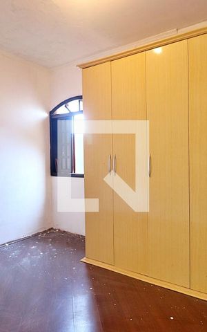 Casa à venda com 100m², 3 quartos e 2 vagasQuarto 3