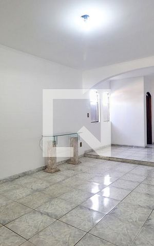Casa à venda com 100m², 3 quartos e 2 vagasSala