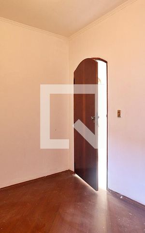 Casa à venda com 100m², 3 quartos e 2 vagasQuarto 3