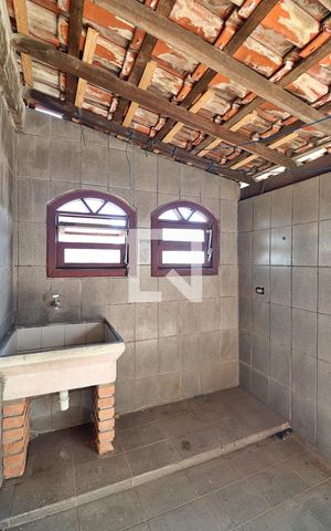 Casa à venda com 100m², 3 quartos e 2 vagasÁrea de Serviço