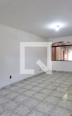 Casa à venda com 100m², 3 quartos e 2 vagasSala