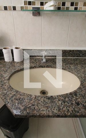 Apartamento para alugar com 80m², 3 quartos e 1 vagaBanheiro