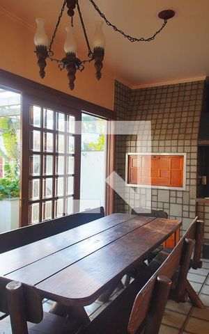 Casa à venda com 420m², 4 quartos e 3 vagas Salão de festas