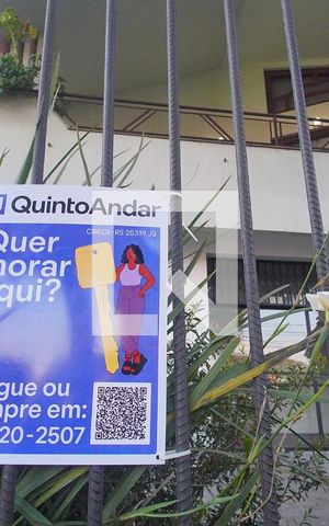 Casa à venda com 420m², 4 quartos e 3 vagasFachada