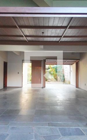 Casa à venda com 420m², 4 quartos e 3 vagasGaragem