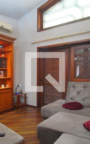 Casa à venda com 420m², 4 quartos e 3 vagassala
