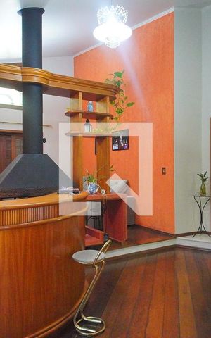 Casa à venda com 420m², 4 quartos e 3 vagassala