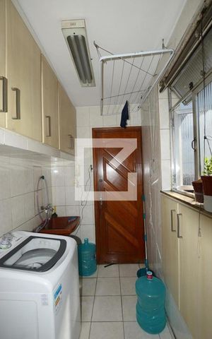 Apartamento à venda com 74m², 3 quartos e 1 vagaÁrea de serviço