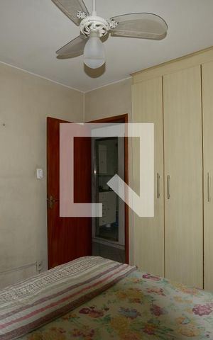 Apartamento à venda com 74m², 3 quartos e 1 vagaQuarto 2