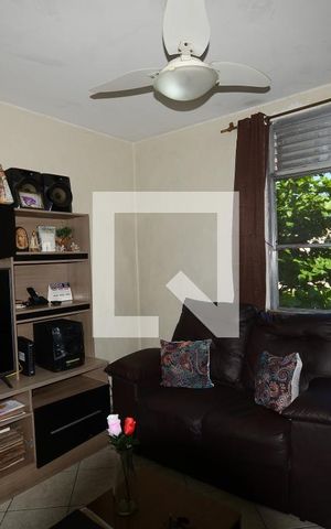 Apartamento à venda com 74m², 3 quartos e 1 vagaSala
