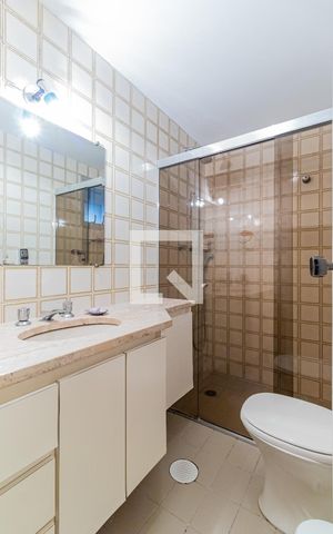 Apartamento à venda com 109m², 3 quartos e 2 vagas Apartamento à venda com 109m², 3 quartos e 2 vagasBanheiro 2