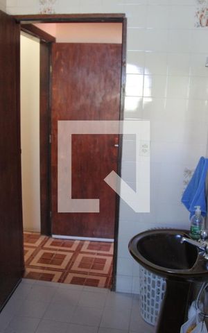 Casa à venda com 220m², 3 quartos e 6 vagasBanheiro 1