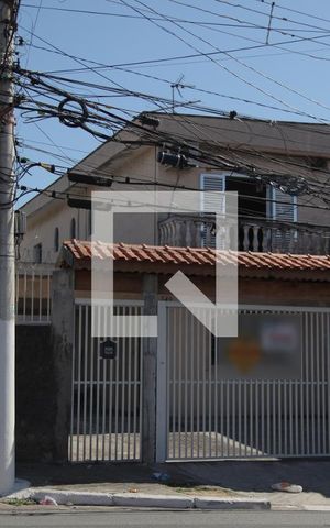 Casa à venda com 220m², 3 quartos e 6 vagasFachada 